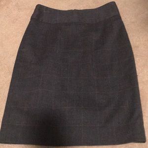 Gray pencil skirt
